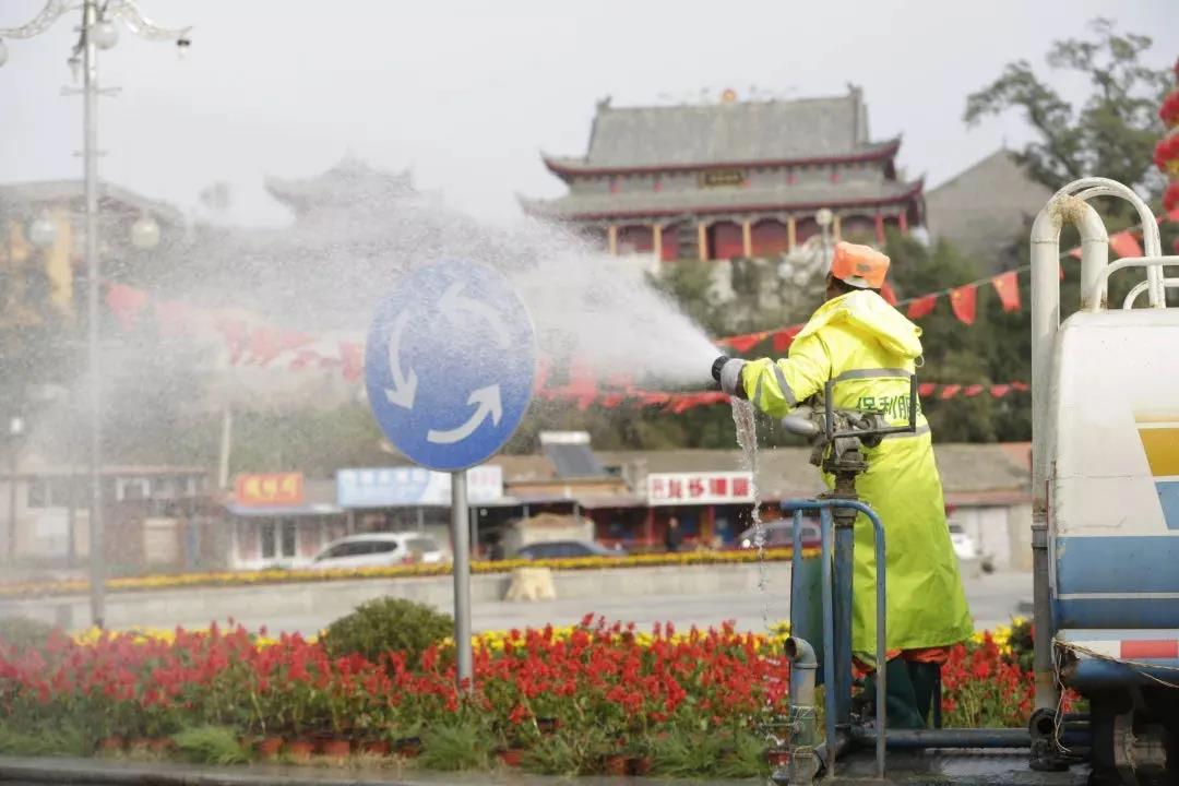 湖南保安服務,墻外高空清洗服務,湖南保利天創(chuàng)物業(yè)發(fā)展有限公司