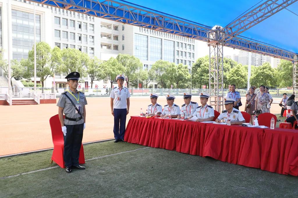 湖南保安服務(wù),墻外高空清洗服務(wù),湖南保利天創(chuàng)物業(yè)發(fā)展有限公司