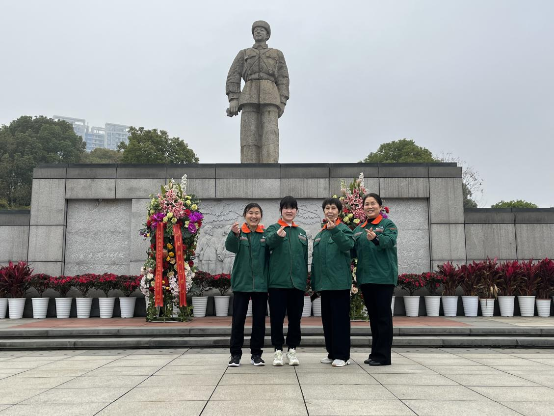 湖南保安服務,墻外高空清洗服務,湖南保利天創(chuàng)物業(yè)發(fā)展有限公司